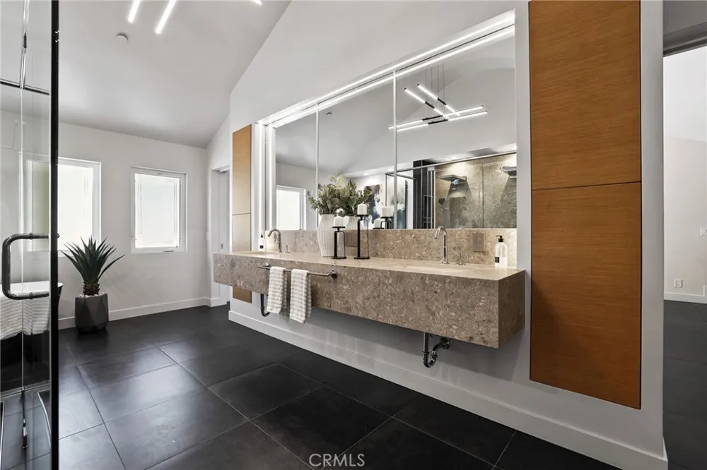 10372 Crawford Canyon Road North Tustin, CA 92705