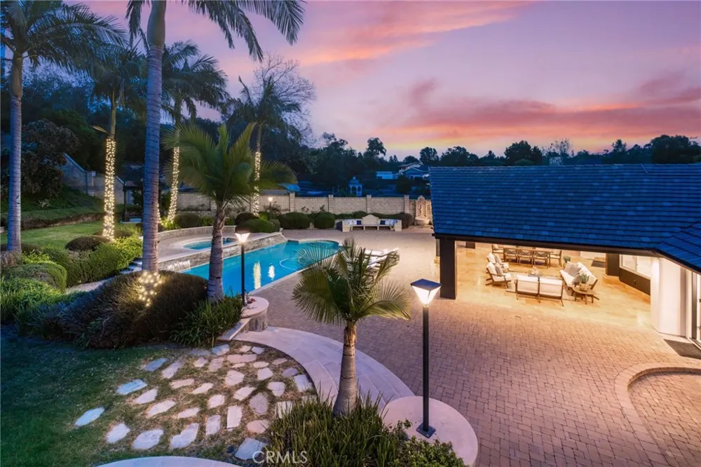 10372 Crawford Canyon Road North Tustin, CA 92705