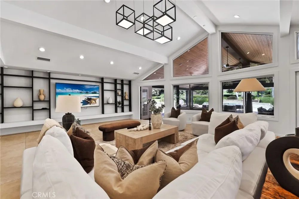 10372 Crawford Canyon Road North Tustin, CA 92705