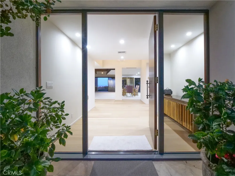 57 Saddleback Rolling Hills, CA 90274