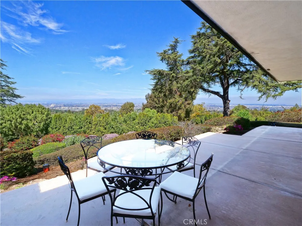 57 Saddleback Rolling Hills, CA 90274