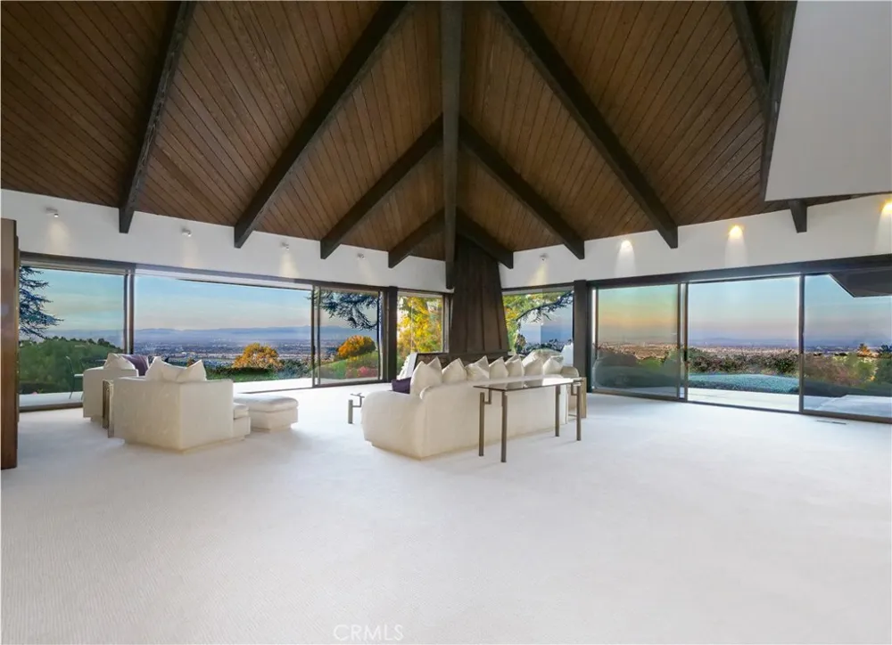 57 Saddleback Rolling Hills, CA 90274