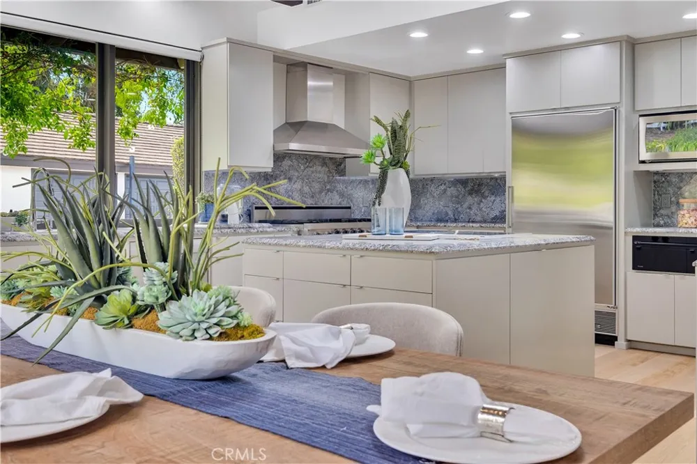 57 Saddleback Rolling Hills, CA 90274