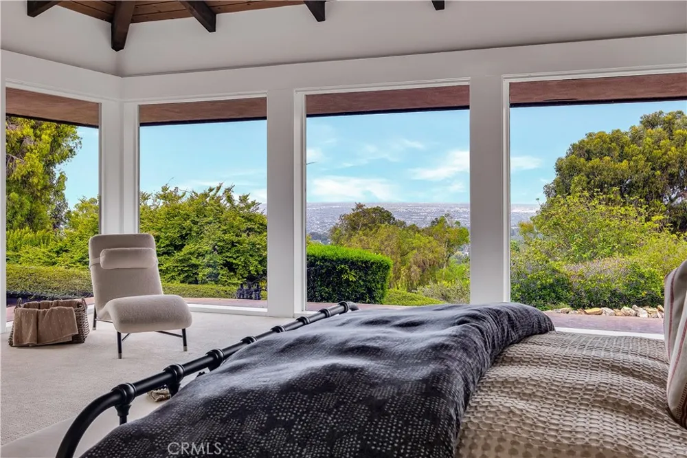57 Saddleback Rolling Hills, CA 90274