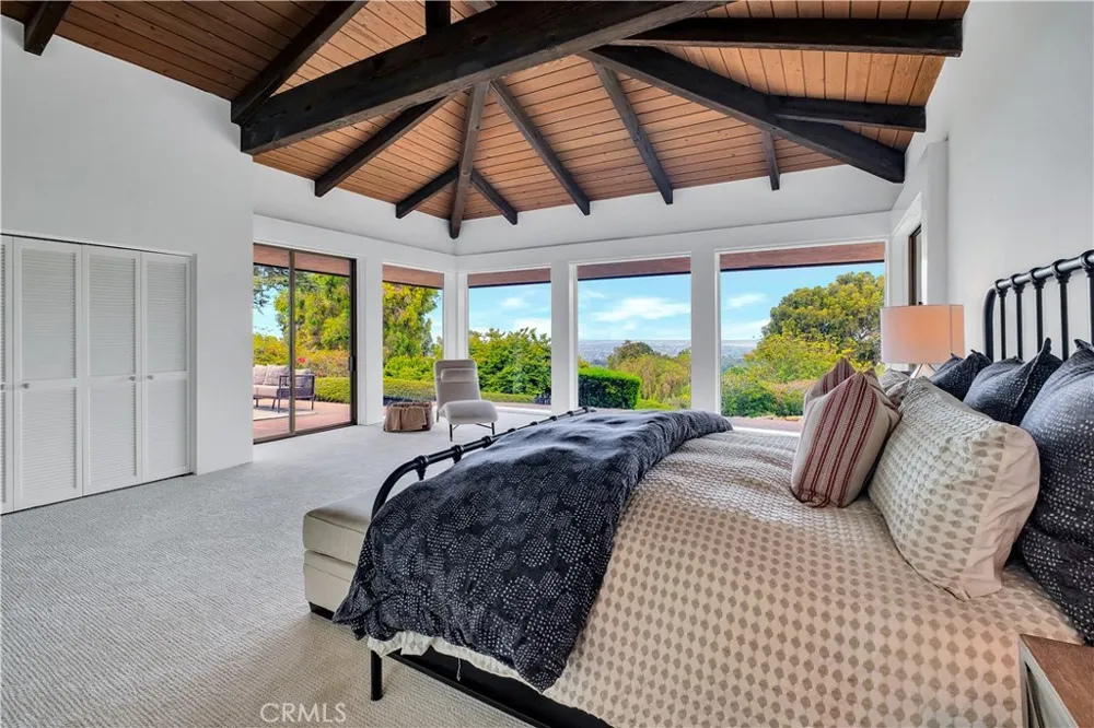 57 Saddleback Rolling Hills, CA 90274