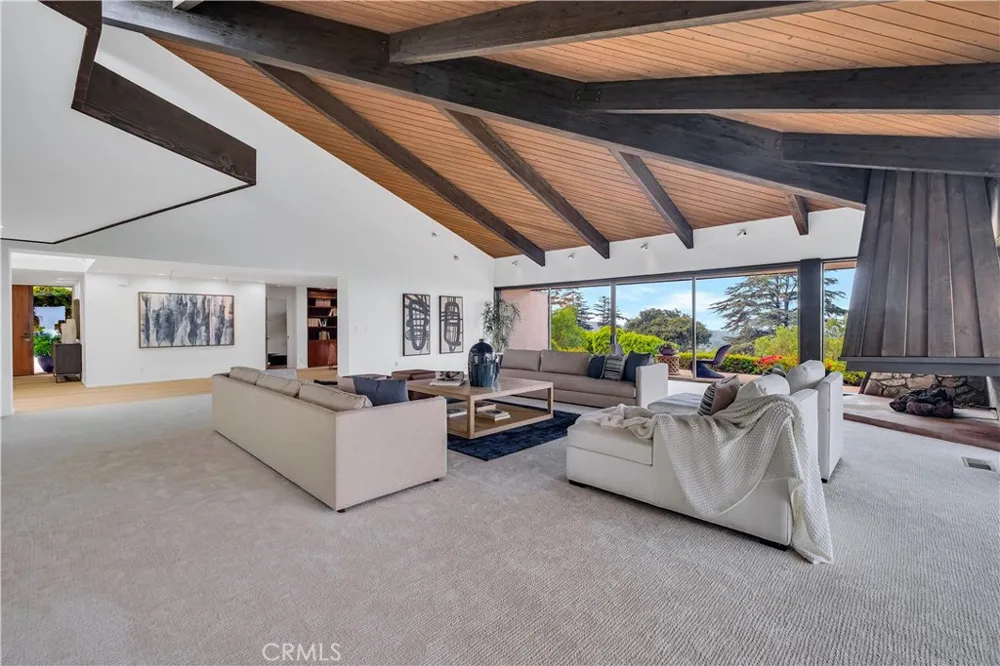 57 Saddleback Rolling Hills, CA 90274