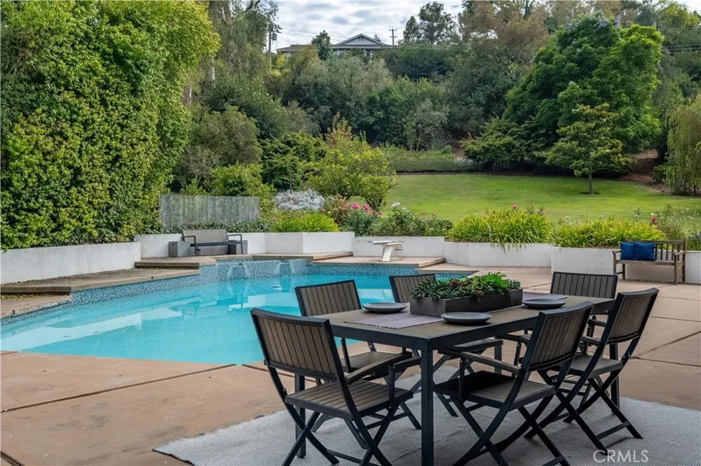 57 Saddleback Rolling Hills, CA 90274