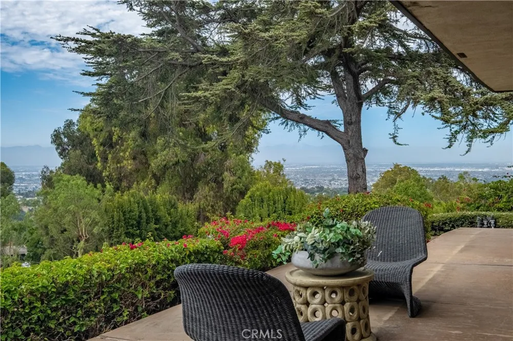 57 Saddleback Rolling Hills, CA 90274
