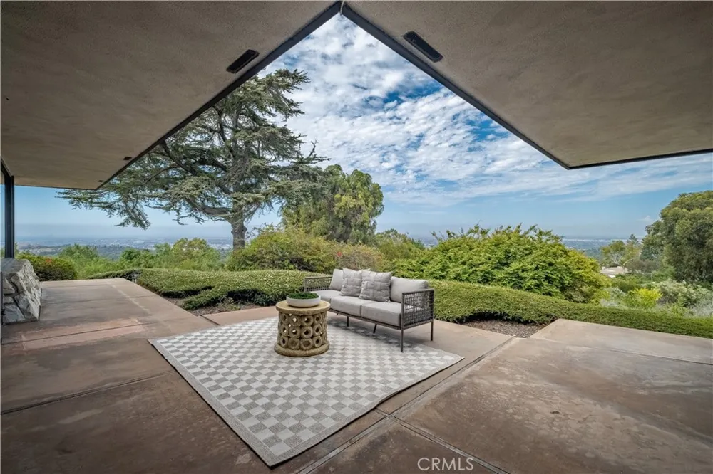 57 Saddleback Rolling Hills, CA 90274