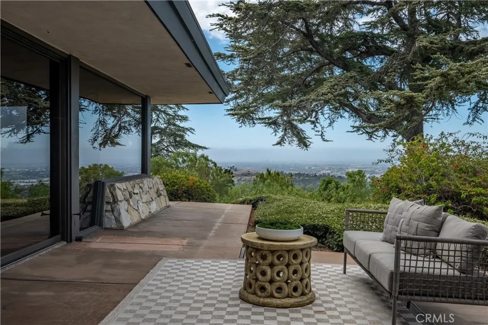 57 Saddleback Rolling Hills, CA 90274