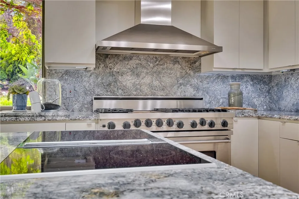 57 Saddleback Rolling Hills, CA 90274