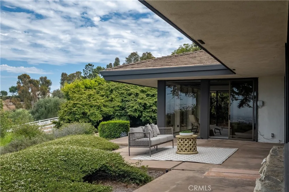 57 Saddleback Rolling Hills, CA 90274