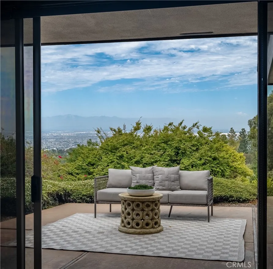57 Saddleback Rolling Hills, CA 90274