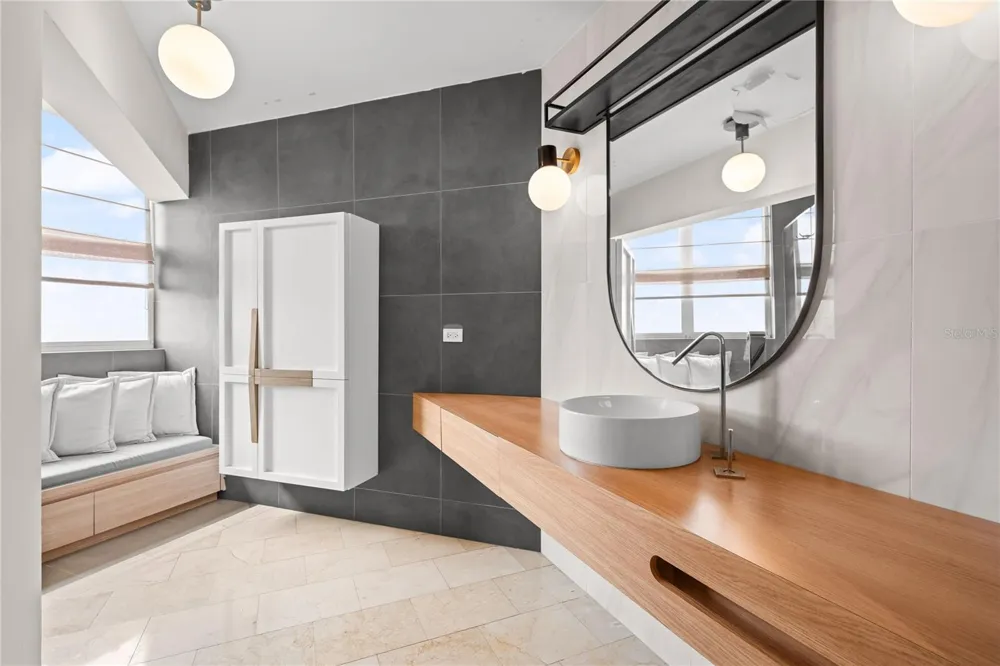 . 833 STREET #1603 Guaynabo, PR 00969