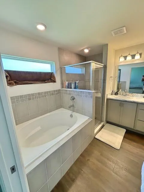 737 DAPHNE DRIVE Polk City, FL 33868