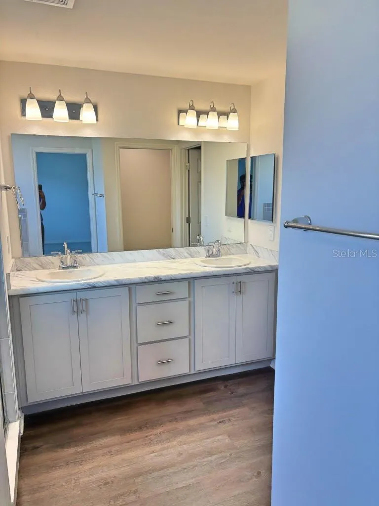 737 DAPHNE DRIVE Polk City, FL 33868