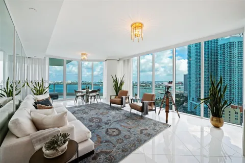 2020 Bayshore Dr #2502