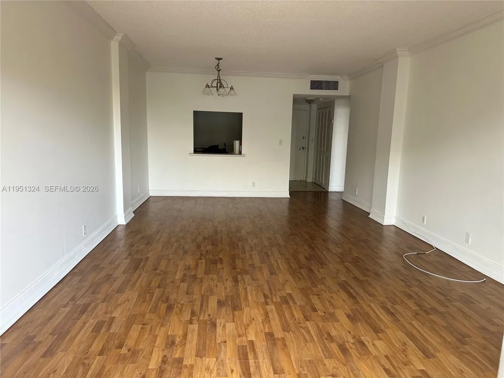 1455 Treasure Dr #2C North Bay Village, FL 33141