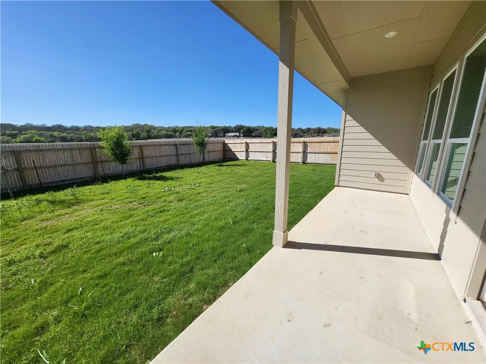 1233 Fox Wing Way New Braunfels, TX 78132