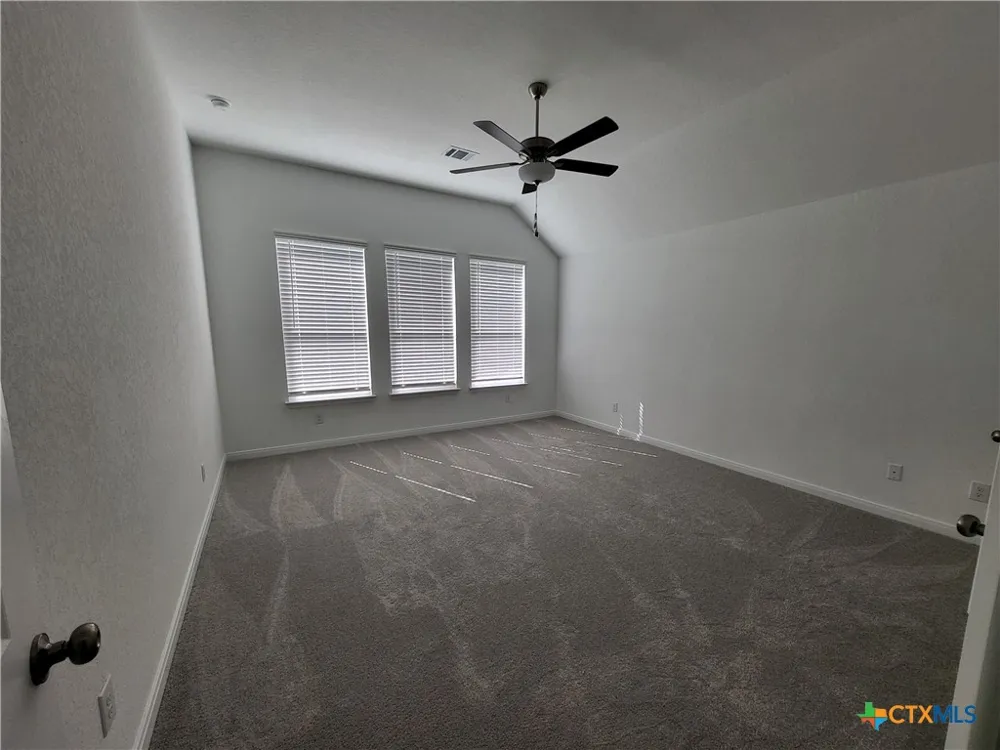 1233 Fox Wing Way New Braunfels, TX 78132