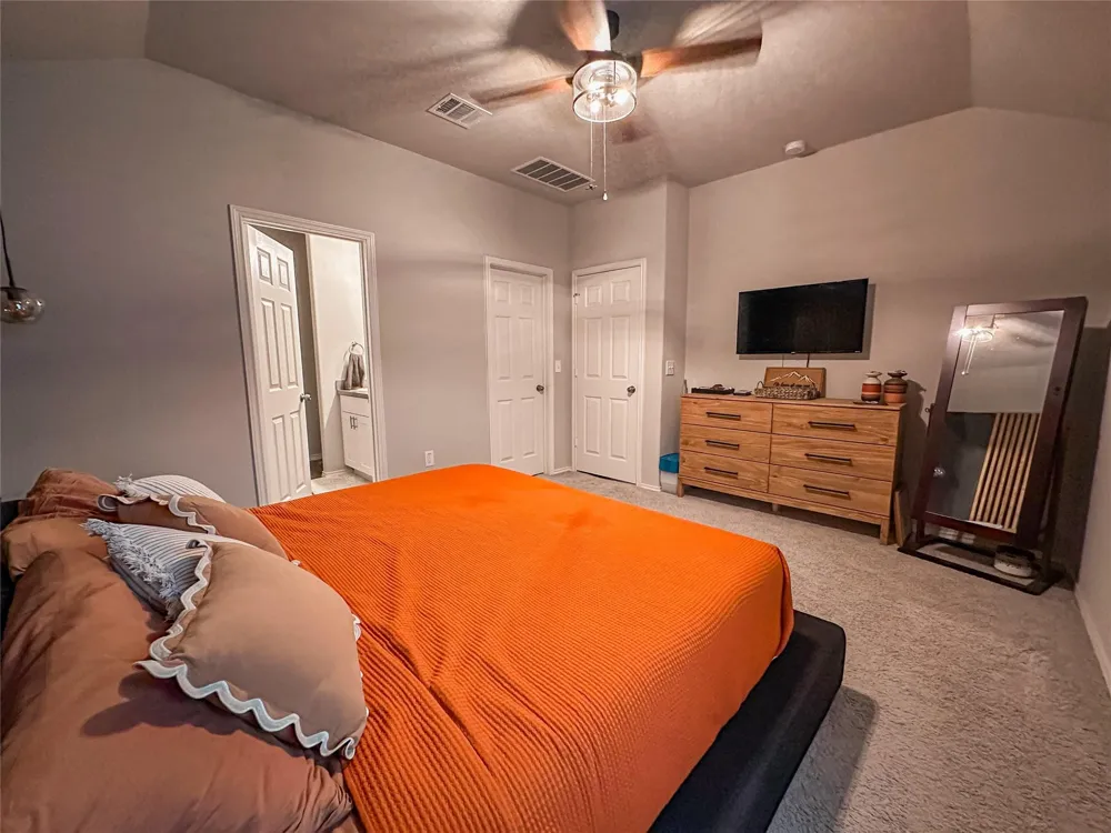 9961 Spring Creek Road Cleveland, TX 77327