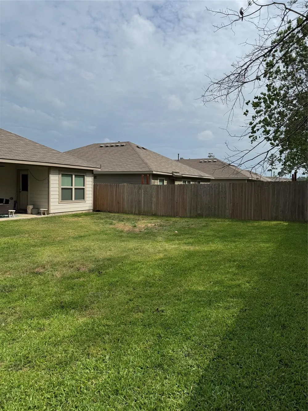 9961 Spring Creek Road Cleveland, TX 77327