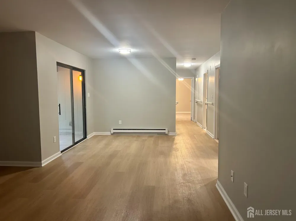 140 Amberly Drive #J Manalapan, NJ 07726