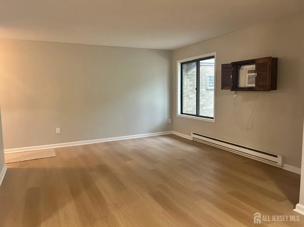 140 Amberly Drive #J Manalapan, NJ 07726