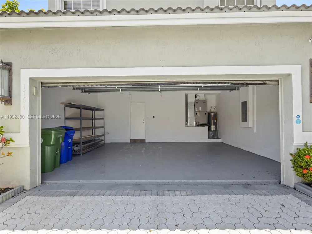 1764 NW 166th Ave Pembroke Pines, FL 33028
