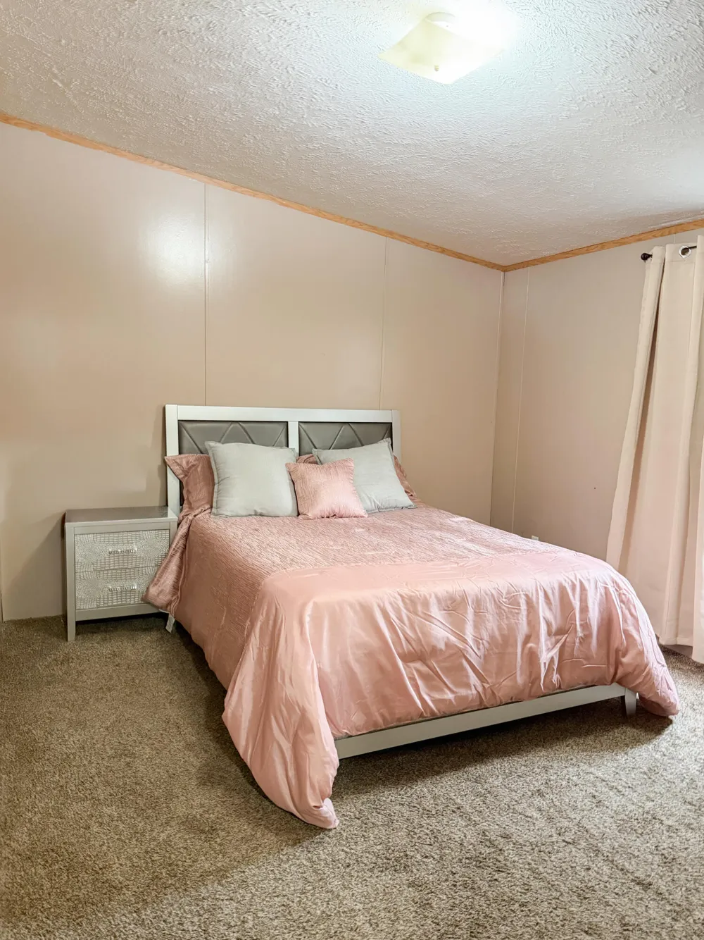 2040 Reo Avenue Lincoln Park, MI 48146
