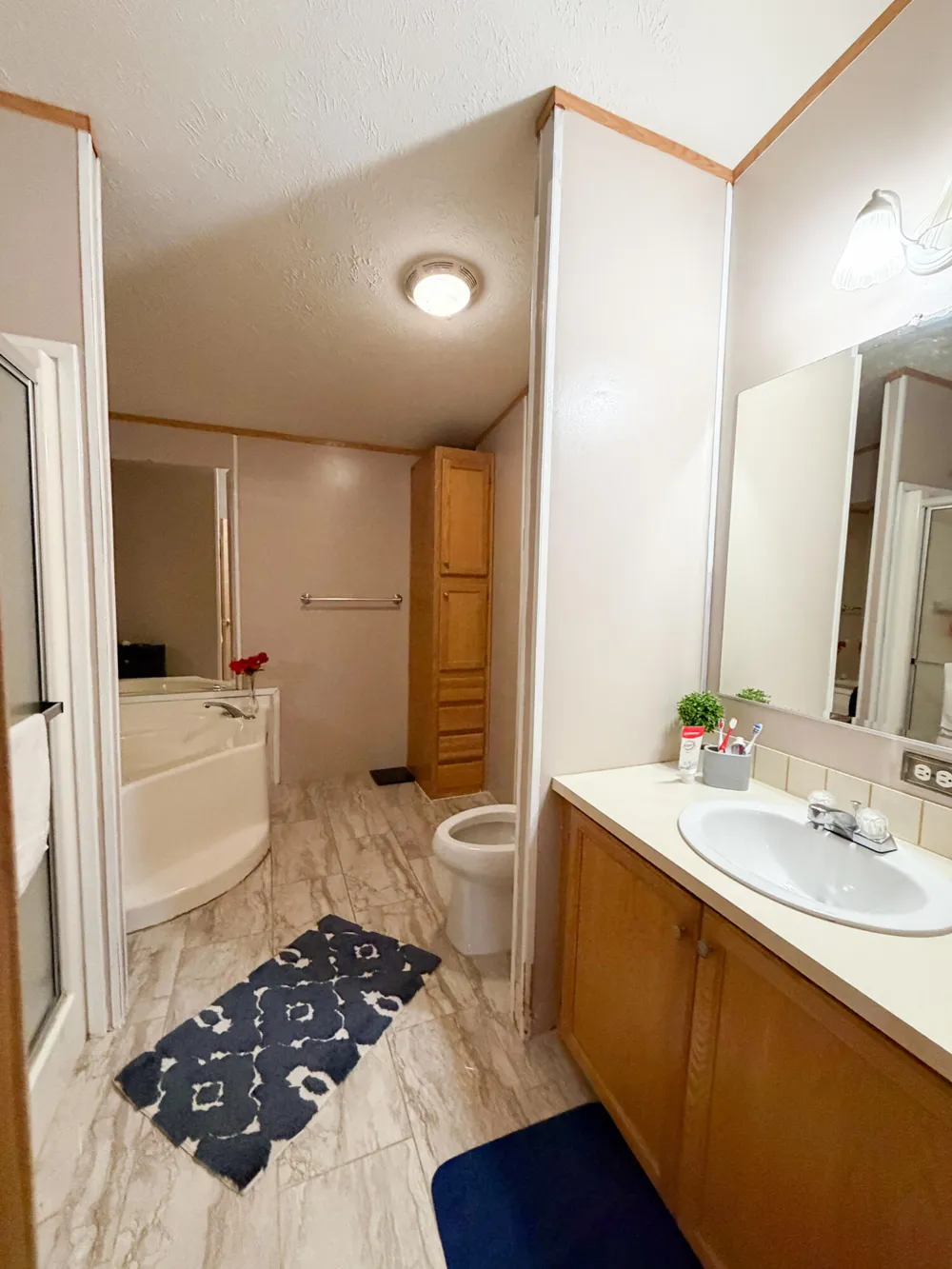 2040 Reo Avenue Lincoln Park, MI 48146