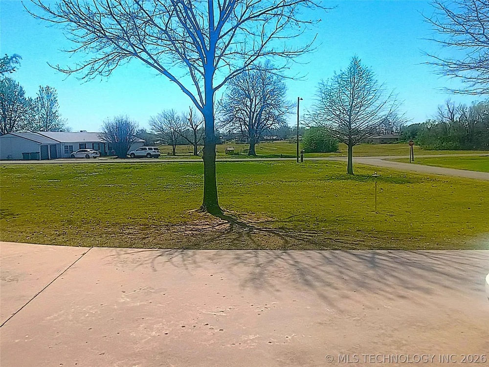 15 2nd Street Warner, OK 74469