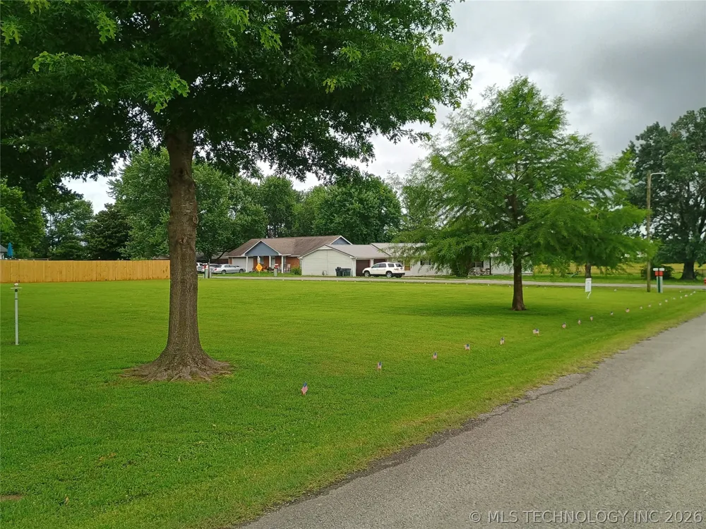 15 2nd Street Warner, OK 74469