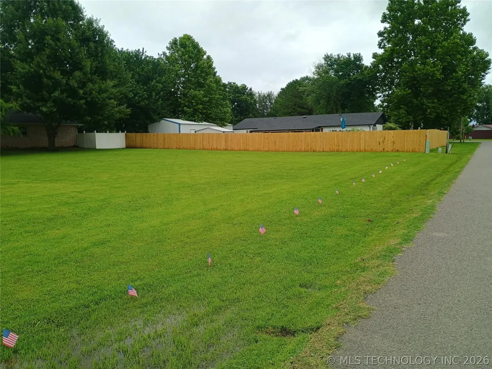 15 2nd Street Warner, OK 74469