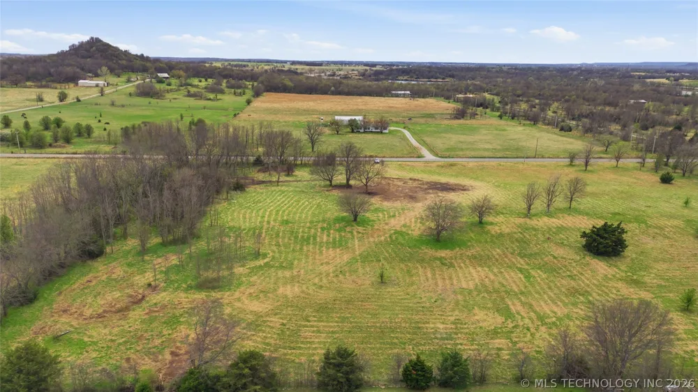 1 E 400 ROAD Claremore, OK 74017