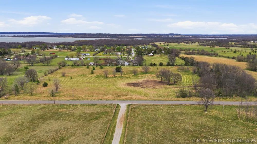 1 E 400 ROAD Claremore, OK 74017