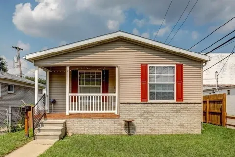 2040 Reo Avenue