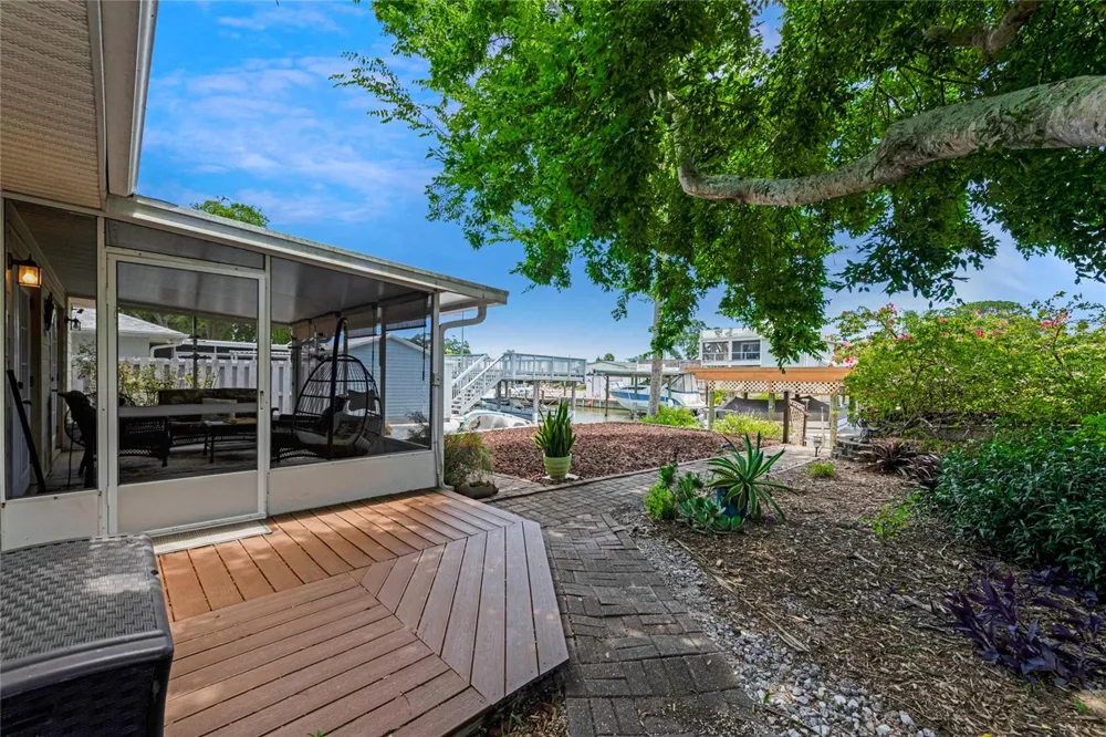 235 RANDLE AVENUE Oak Hill, FL 32759