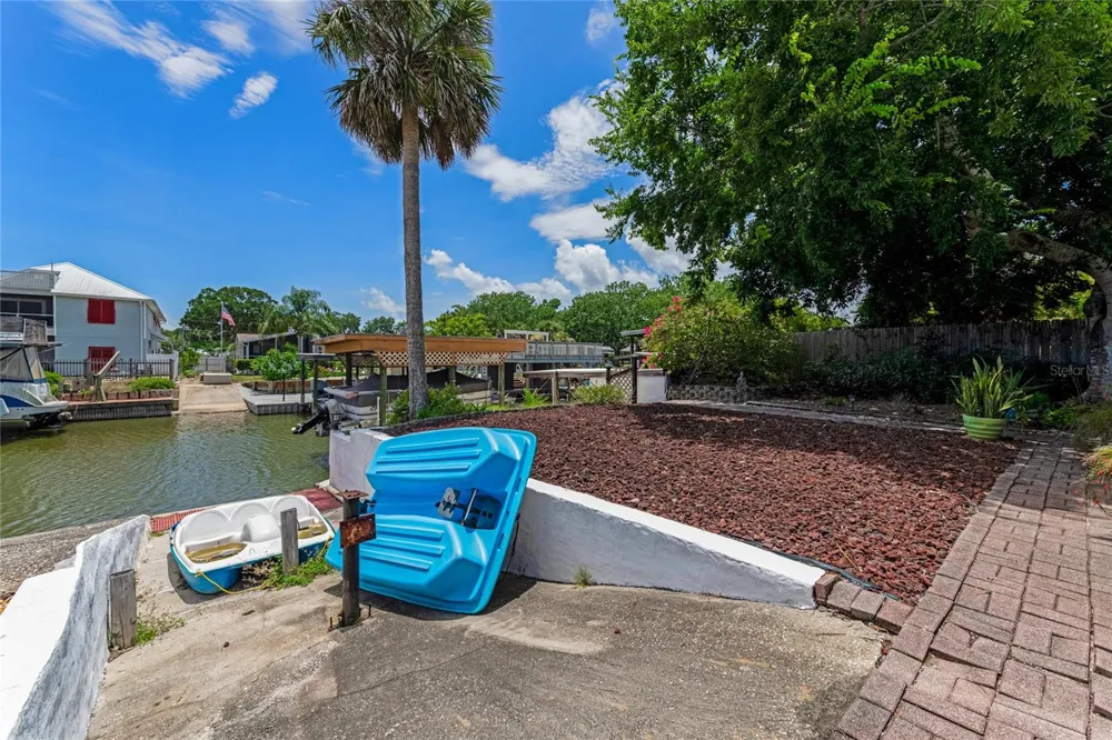 235 RANDLE AVENUE Oak Hill, FL 32759