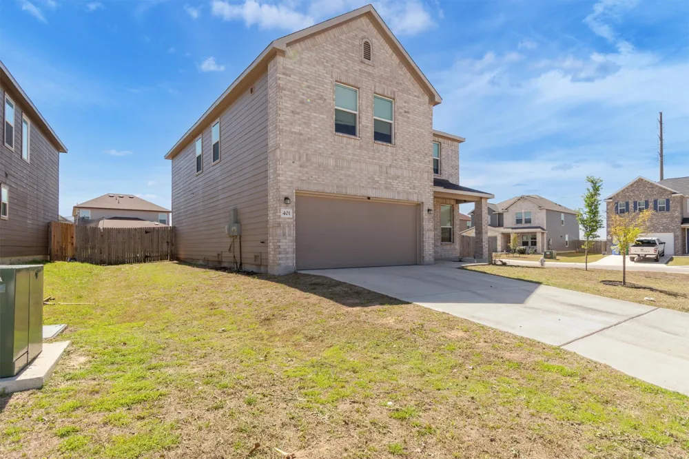401 Briarfield Drive Seguin, TX 78155