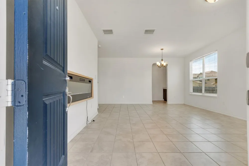 401 Briarfield Drive Seguin, TX 78155