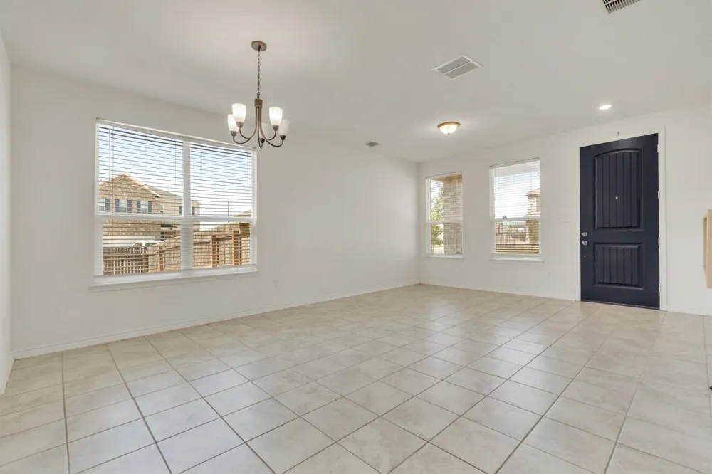401 Briarfield Drive Seguin, TX 78155
