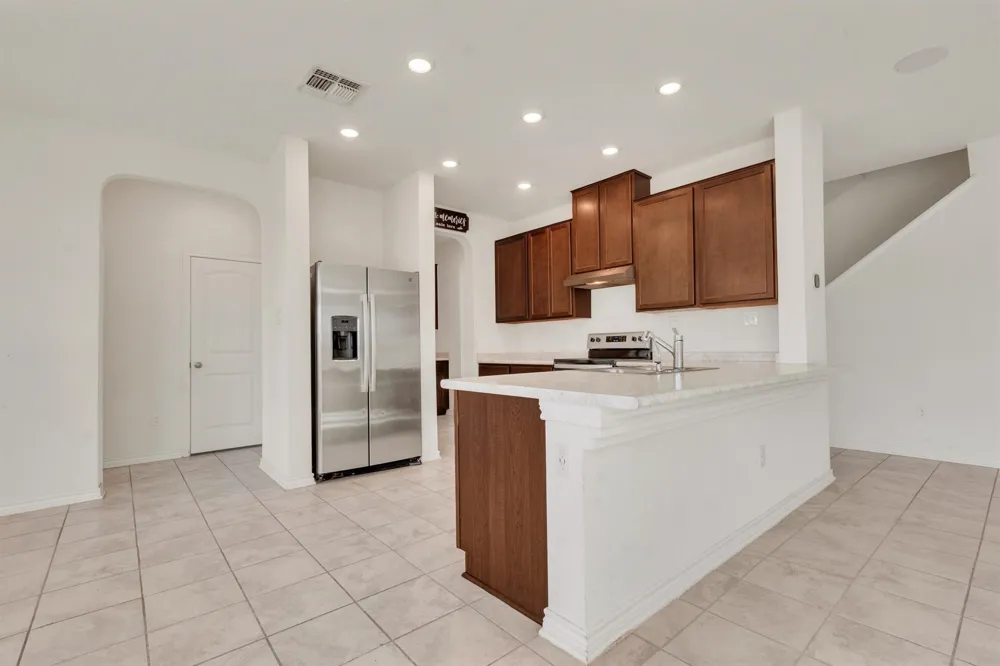 401 Briarfield Drive Seguin, TX 78155