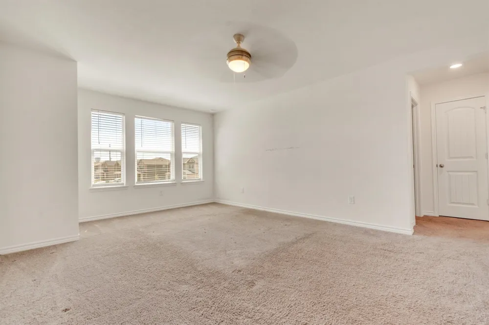 401 Briarfield Drive Seguin, TX 78155