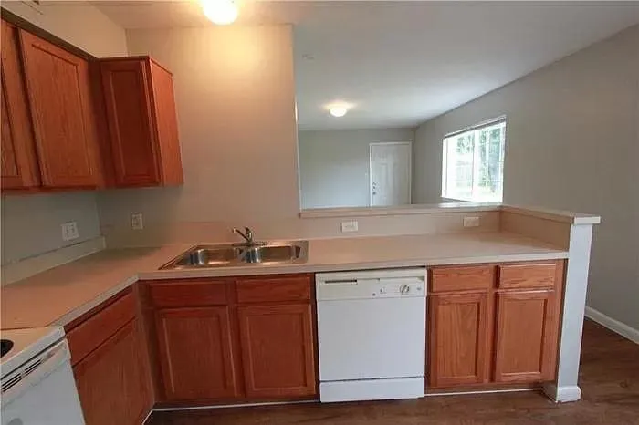 7206 Twin Crest Drive #102 Austin, TX 78752