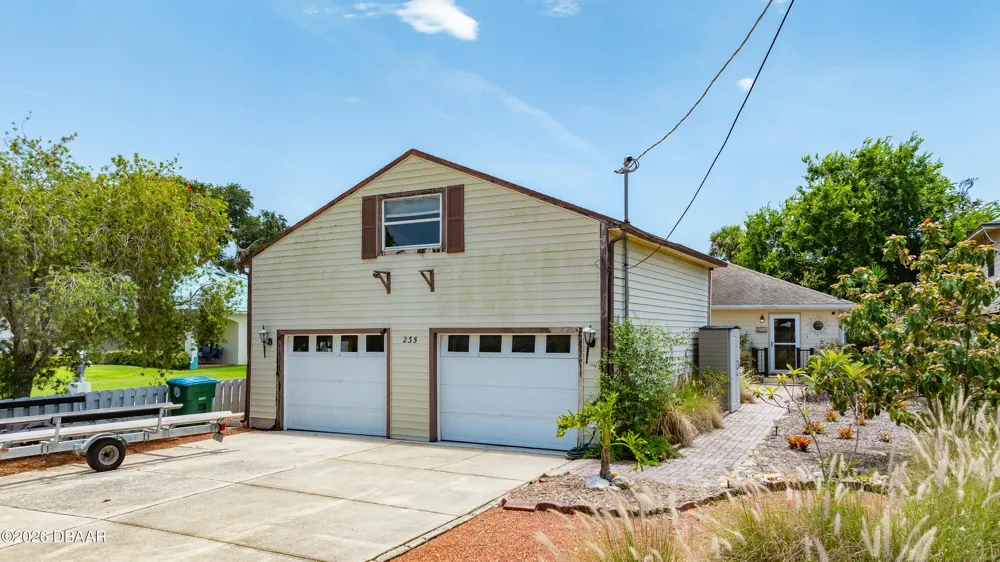 235 Randle Avenue Oak Hill, FL 32759