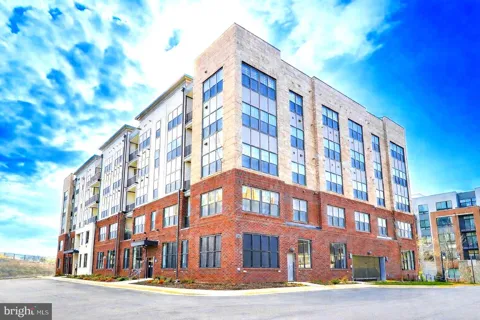 106 SAINT IVES PLACE #408