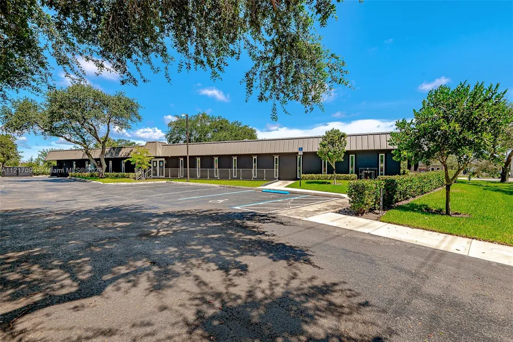 7700 Davie Road Ext Hollywood, FL 33024