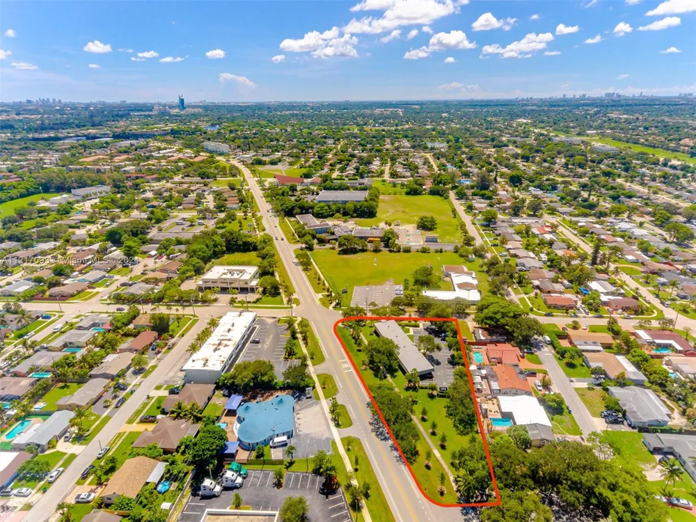 7700 Davie Road Ext Hollywood, FL 33024