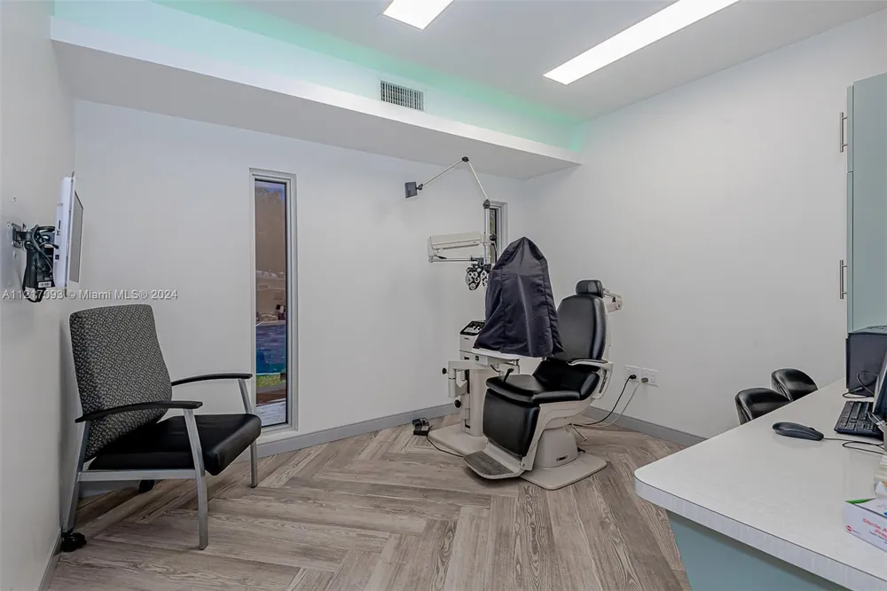 7700 Davie Road Ext Hollywood, FL 33024